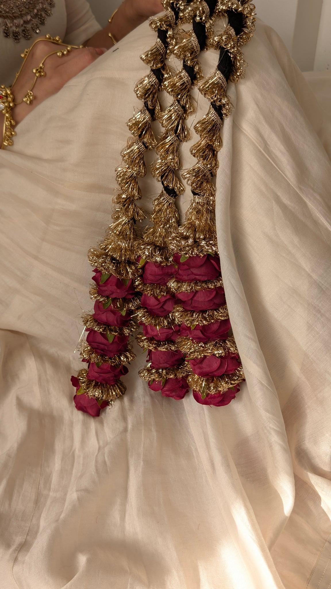 Gulabo Gota Rose Parandi, Red - Outbox House